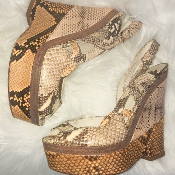 Gucci Kotao Wedge slingback sandal python Beige Gold Python snakeskin wedges - Picture 8 of 10